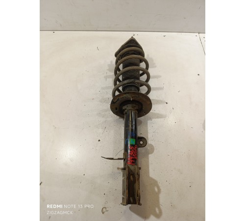 Амортизатор подвески передний левый в сборе