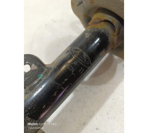 Амортизатор подвески передний левый в сборе