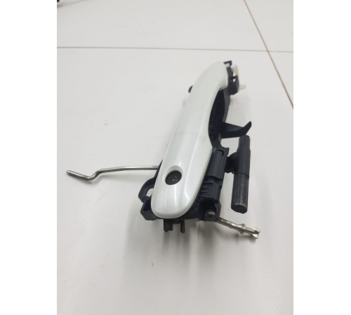 Ручка двери передняя левая внешняя