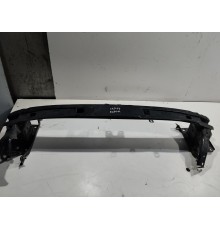 Усилитель переднего бампера