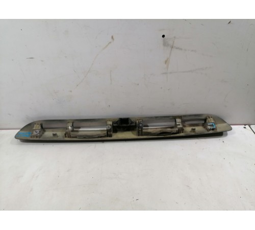 Накладка крышки багажника