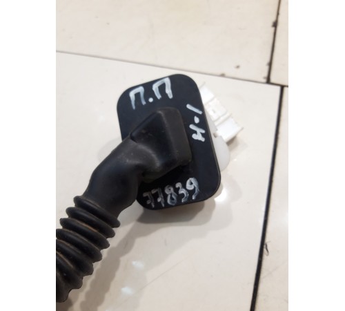 Электропроводка двери (передняя, правая)