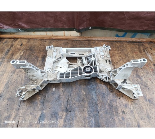 Балка передняя, подрамник