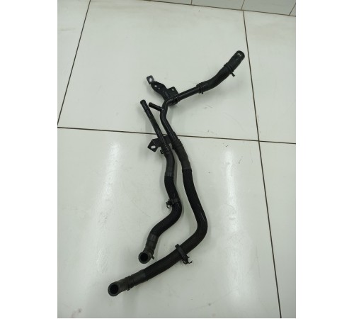 Патрубок системы охлаждения металический