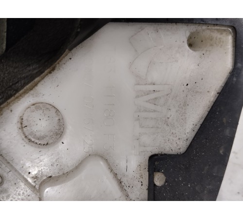 Замок двери (передний левый)