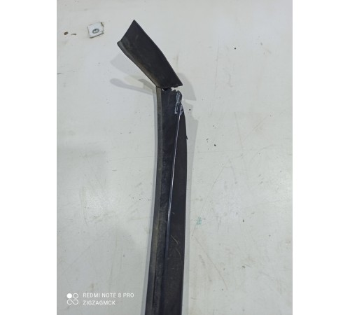 Молдинг лобового стекла(правый)