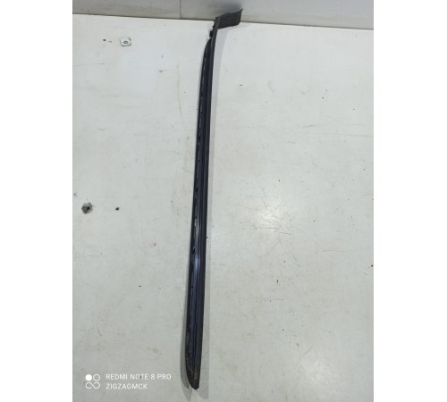 Молдинг лобового стекла(правый)