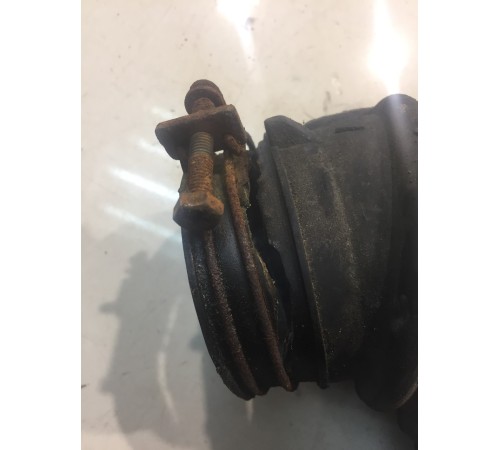 Патрубок воздушного фильтра