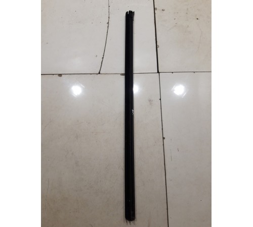 Уплотнитель стекла (задний левый внутренний)