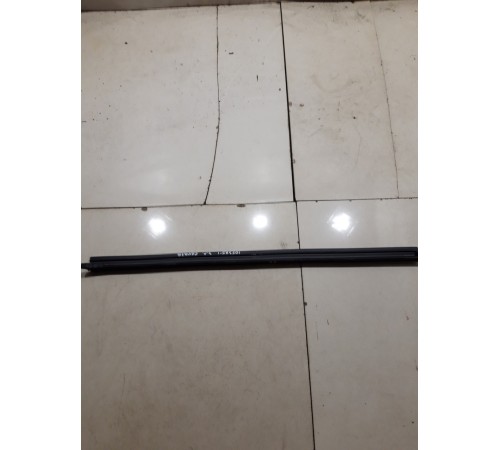 Уплотнитель стекла (задний левый внутренний)