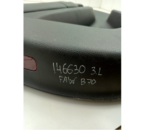 Обшивка двери задняя правая