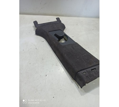 Обшивка центральной стойки(левая верхняя)