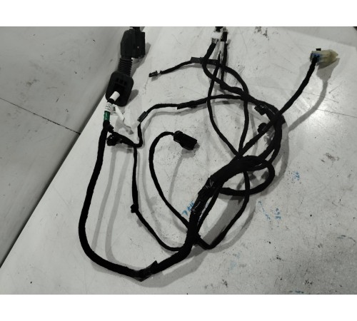 Электропроводка двери передняя левая