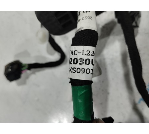 Электропроводка двери передняя левая