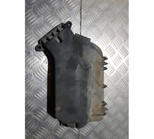 Крышка блока предохранителей