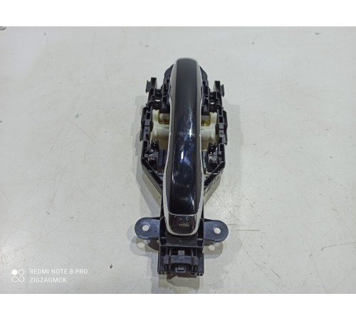 Ручка двери (передняя правая внешняя)