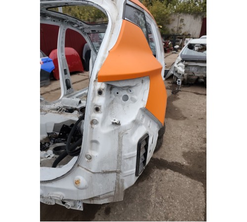 Крыло заднее правое