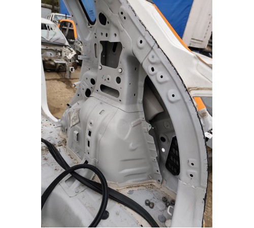 Крыло заднее правое