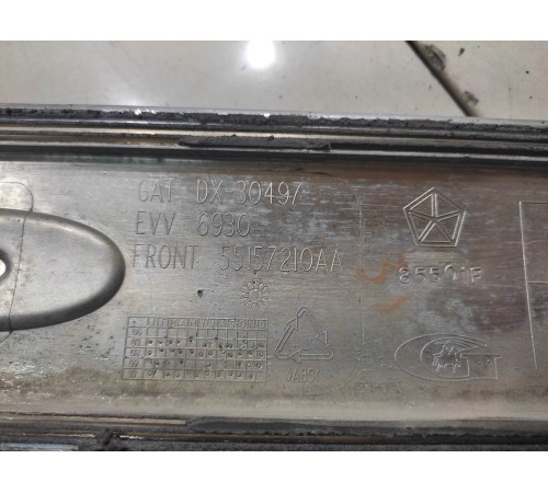 Накладка двери декоративная(передняя правая)