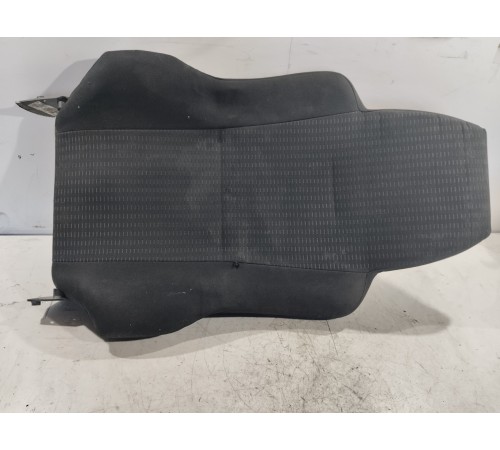 Спинка правого (пассажирского) сиденья