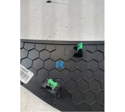 Накладка торпедо правая