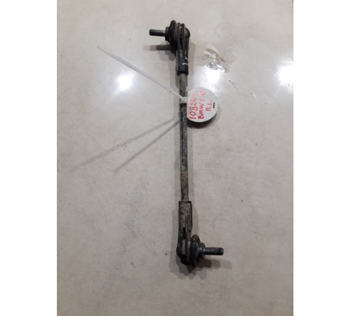 Стойка стабилизатора передняя левая