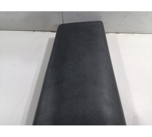 Обшивка центральной стойки правая нижняя