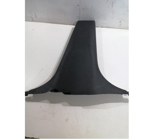 Обшивка центральной стойки правая нижняя