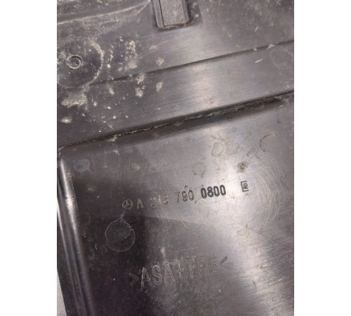 Спойлер крышки багажника