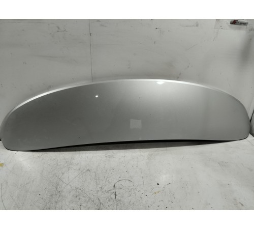 Спойлер крышки багажника