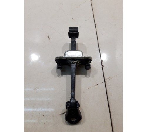 Ограничитель двери (задний, левый)