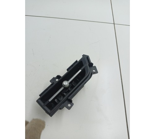 Дефлектор воздушный левый