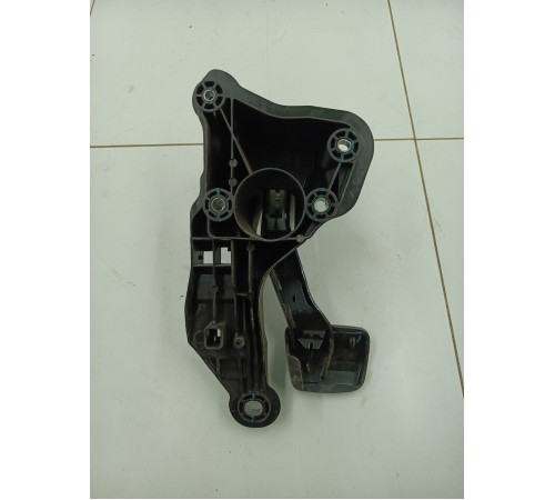 Педаль тормоза