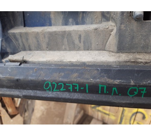 Накладка двери (передняя левая)