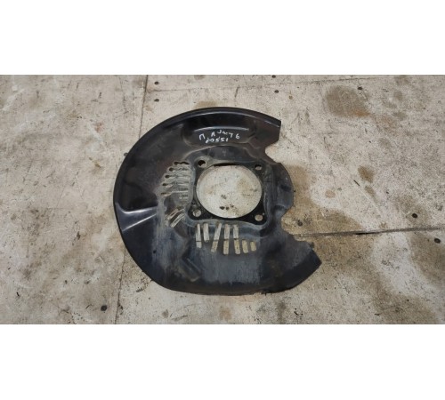 Передний левый пыльник тормозного диска