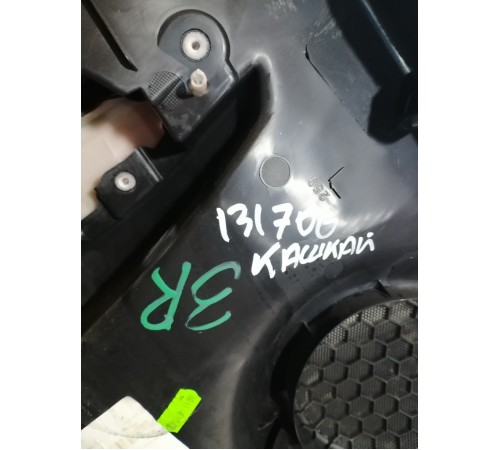 Обшивка двери задняя правая