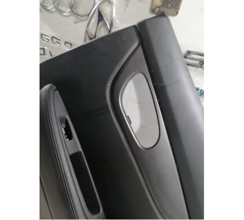 Обшивка двери задняя правая