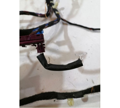 Проводка обшивки двери передняя правая