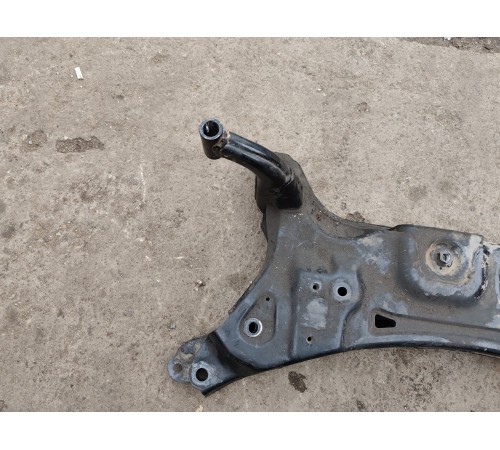 Балка (подрамник) передний