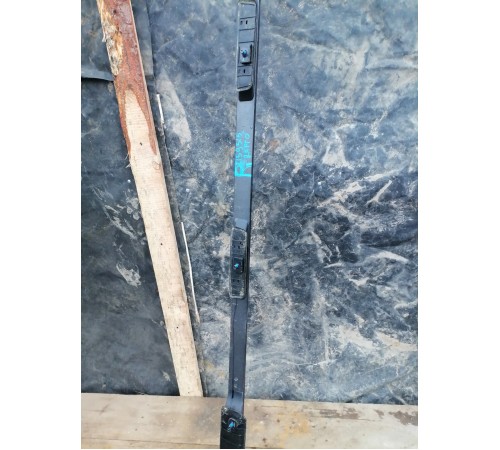 Рейлинг на крышу правый