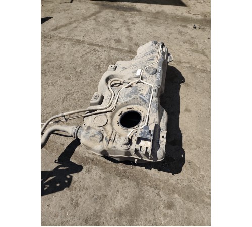 Бак топливный