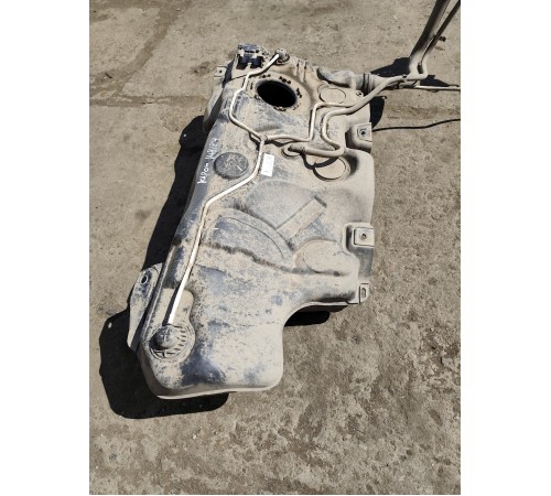 Бак топливный