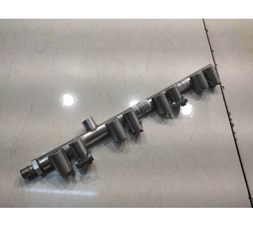 Рейка топливная (рампа)