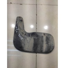 Брызговик (задний, левый)