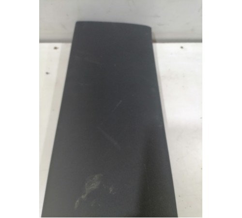 Обшивка крышки багажника верхняя