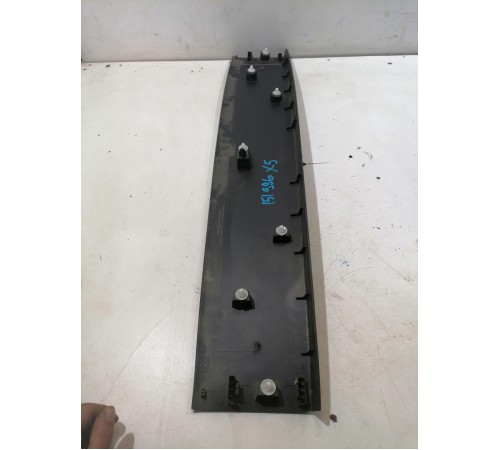 Обшивка крышки багажника верхняя