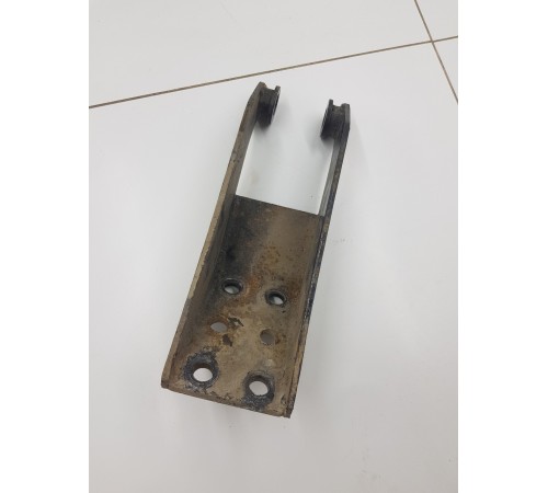 Кронштейн крепление рамы передний левый