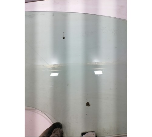 Стекло двери переднее правое