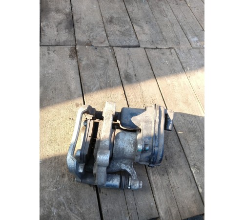 Суппорт задний правый