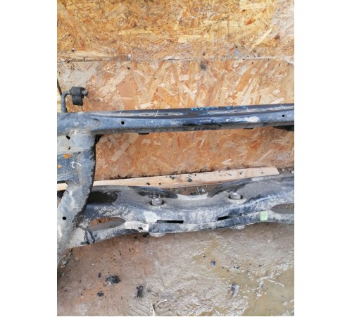 Балка задняя, подрамник